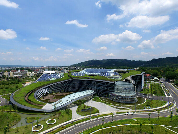Campus D'innovation Du Centre De Taiwan MOEA / Bio-architecture Formosana + NOIZ ARCHITECTS